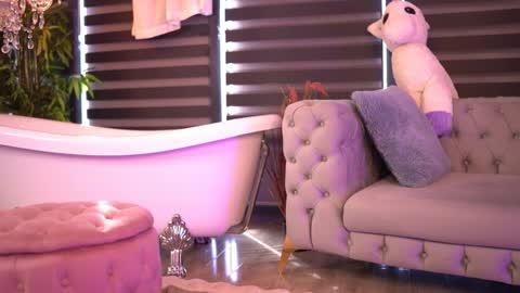 Snapshot of siennajayden chatting on 09/19/25, 07:21 Sienna online show from 09/19/25, 07:21