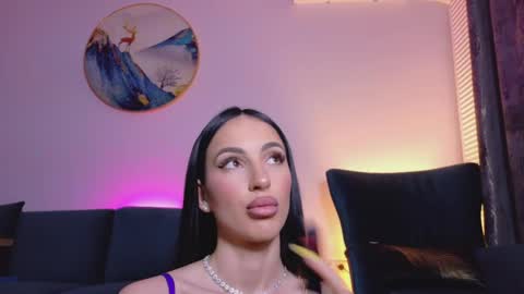 Sienna online show from 04/18/26, 07:58