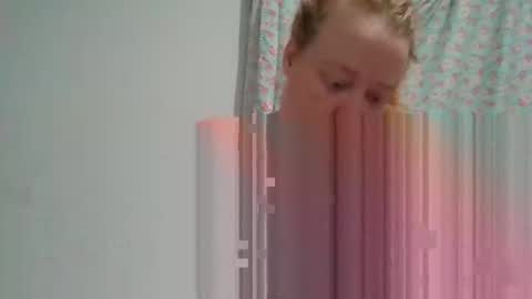 sierra_bby online show from 05/10/26, 01:11