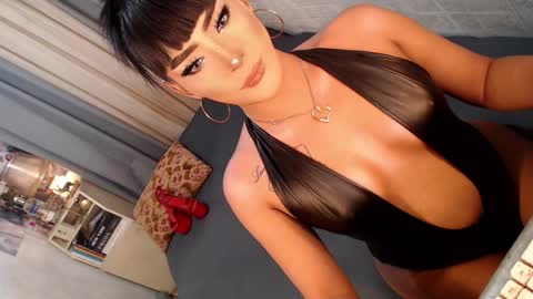 Snapshot of sierrafina_mcbride chatting on 01/10/26, 05:15 Sierrafina online show from 01/10/26, 05:15