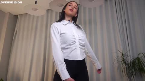 Snapshot of signehinz chatting on 01/16/26, 11:25 Eva online show from 01/16/26, 11:25