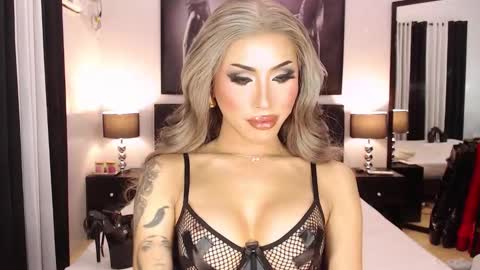 Snapshot of significantmistress chatting on 09/13/25, 05:13 Jenny Hakenson online show from 09/13/25, 05:13