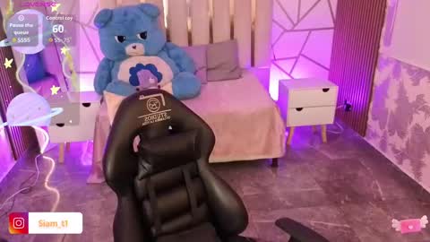 Snapshot of siiam_tay chatting on 09/28/25, 02:50 Siiam Tay online show from 09/28/25, 02:50