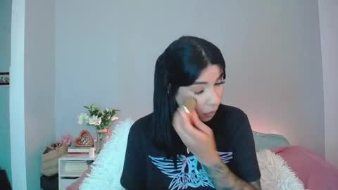 Snapshot of siirena chatting on 11/24/25, 07:02 siirena online show from 11/24/25, 07:02