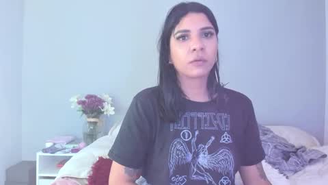 Snapshot of siirena chatting on 12/13/25, 08:36 siirena online show from 12/13/25, 08:36