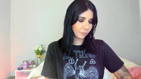 siirena online show from 12/20/25, 05:53