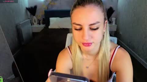 Silen online show from 06/18/26, 09:14