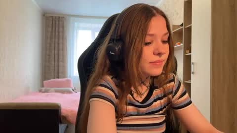 Silena online show from 04/18/26, 11:47