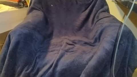 Snapshot of silencedude chatting on 10/12/25, 03:49 Tsuki online show from 10/12/25, 03:49