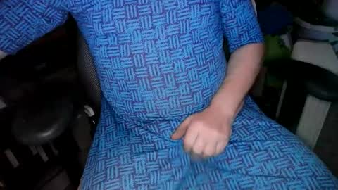 Snapshot of silent63 chatting on 02/17/25, 10:18 silent63 online show from 02/17/25, 10:18