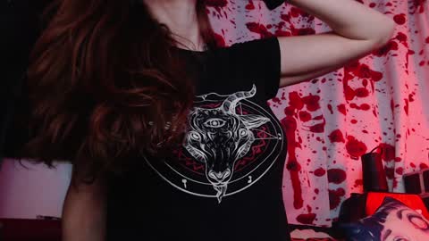 Allmylinkssilentmary666 online show from 10/28/25, 01:31