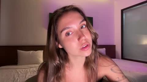 Snapshot of silicia_lu chatting on 02/04/26, 02:23 You fav Miss Si online show from 02/04/26, 02:23