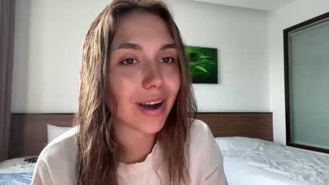 Snapshot of silicia_lu chatting on 02/05/26, 02:27 You fav Miss Si online show from 02/05/26, 02:27