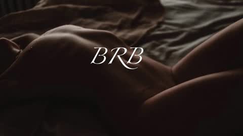 Snapshot of silky_huzelnut chatting on 09/25/25, 09:18 Mila online show from 09/25/25, 09:18