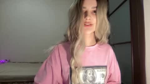 silkybabe19 online show from 12/03/25, 09:46