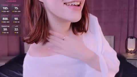 silly___woman online show from 09/27/25, 02:33