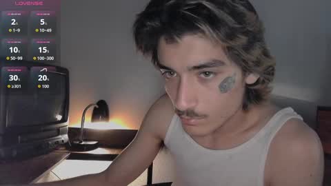 Snapshot of silly_cybin chatting on 10/05/25, 01:42 cybin online show from 10/05/25, 01:42