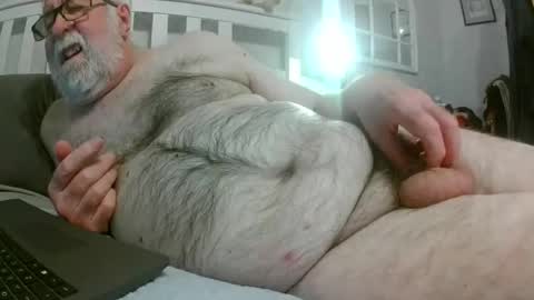 sillyoldman45221063 online show from 04/08/26, 12:43