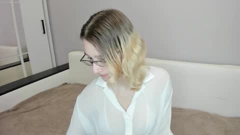 Kate online show from 02/26/26, 06:07