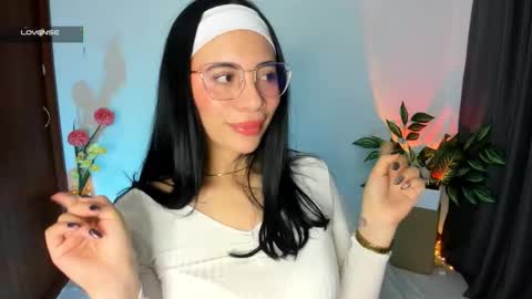 Snapshot of silvanna_moore chatting on 11/21/25, 03:00 Silvanna online show from 11/21/25, 03:00