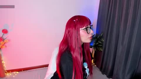 Snapshot of silvanna_moore chatting on 11/28/25, 08:11 Silvanna online show from 11/28/25, 08:11