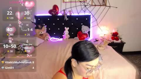 Snapshot of silver__love chatting on 11/02/25, 01:52 Silver online show from 11/02/25, 01:52