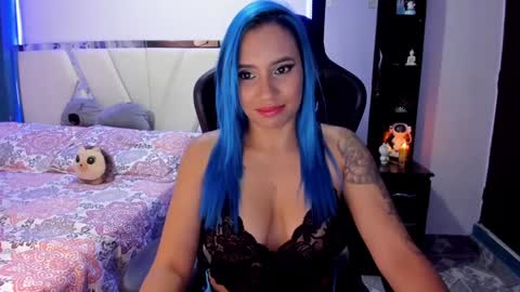   powder    online show from 01/19/25, 12:28