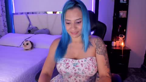   powder    online show from 02/02/25, 01:23