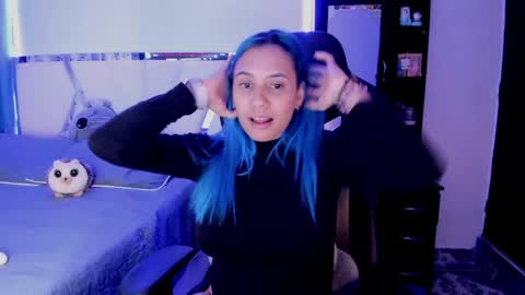   powder    online show from 02/08/25, 01:11