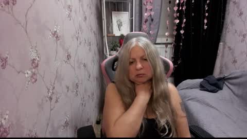 silver_moon_light online show from 09/20/25, 09:21