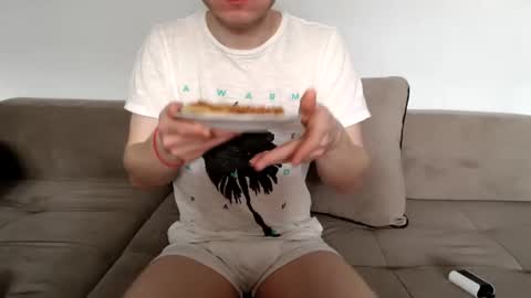 Snapshot of silverbob2024 chatting on 03/12/25, 09:34 Sir online show from 03/12/25, 09:34