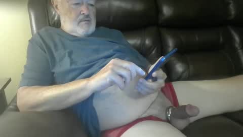 Daddy Bear online show from 10/15/25, 10:04