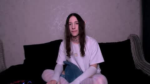 silvermuse online show from 11/20/25, 02:23