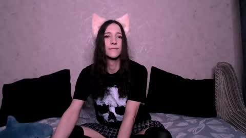 silvermuse online show from 11/23/25, 09:03