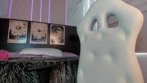 Snapshot of silvia_richiej chatting on 01/21/25, 03:10 silvia online show from 01/21/25, 03:10