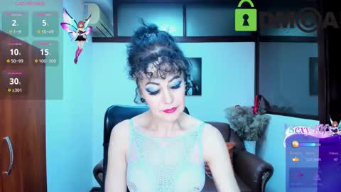 Silvia Wallec online show from 02/28/25, 08:09