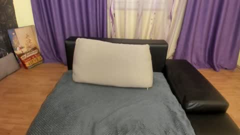 Silvya online show from 11/27/25, 07:27