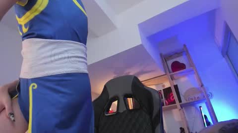 Wendy help me get get 69 likes  online show from 11/10/25, 07:18