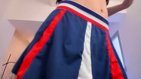 Wendy help me get get 69 likes  online show from 11/16/25, 07:14