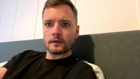 Snapshot of simdog1993 chatting on 01/11/26, 02:44 simdog1993 online show from 01/11/26, 02:44