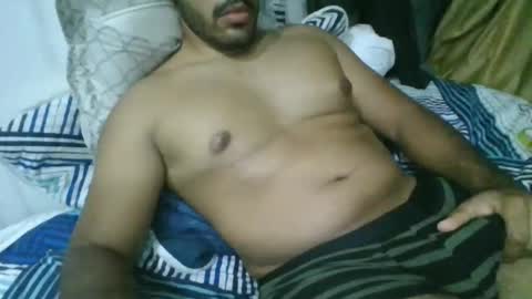 Snapshot of simio11 chatting on 12/28/24, 02:33 simio11 online show from 12/28/24, 02:33