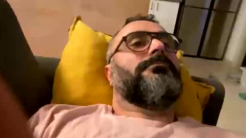 Snapshot of simon_bb chatting on 02/06/26, 09:07 Si online show from 02/06/26, 09:07