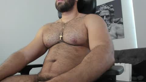 Snapshot of simon_leon01 chatting on 06/06/26, 01:49 simon_leon01 online show from 06/06/26, 01:49
