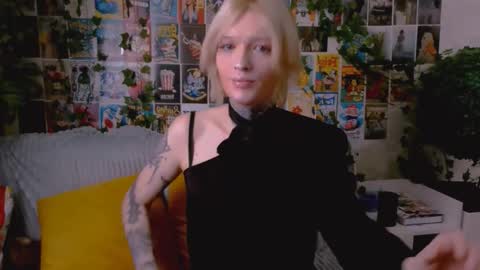 Simona online show from 10/24/25, 01:57