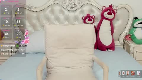 Snapshot of simonastephanie chatting on 05/15/26, 01:18 simonastephanie online show from 05/15/26, 01:18