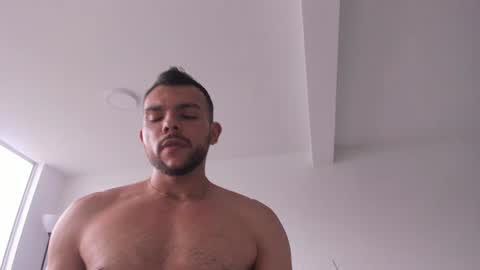 Snapshot of simoncstno chatting on 09/11/25, 10:21 Simn online show from 09/11/25, 10:21