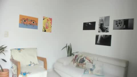 Snapshot of simone_4201 chatting on 12/24/24, 03:47 Sim. online show from 12/24/24, 03:47