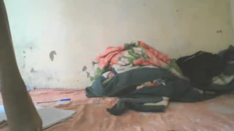 Snapshot of simonettee chatting on 11/06/25, 04:46 simonettee online show from 11/06/25, 04:46