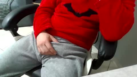 Snapshot of simoninside25 chatting on 09/25/25, 08:45 simoninside25 online show from 09/25/25, 08:45