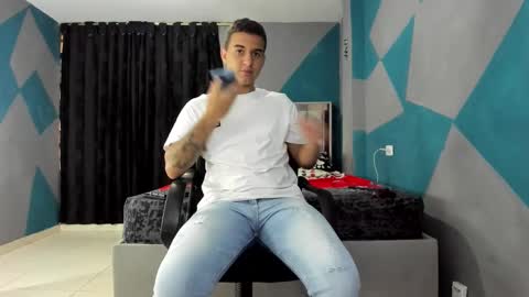 SIMON KELER online show from 01/28/25, 05:03